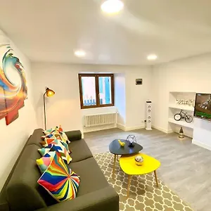 https://sobnb-saget-2-appartement-4pers-neuf-calme-proche-centre.hotels-rhonealpes.com