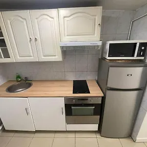 https://appartement-proche-montmartre-75018.fr-paris.fr